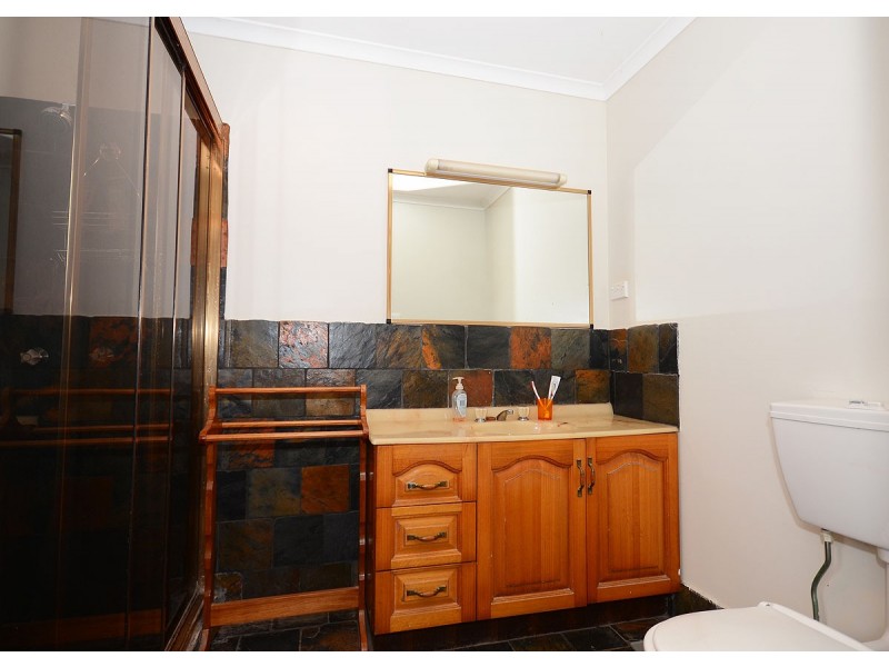 8 Windsor Way, Urraween QLD 4655