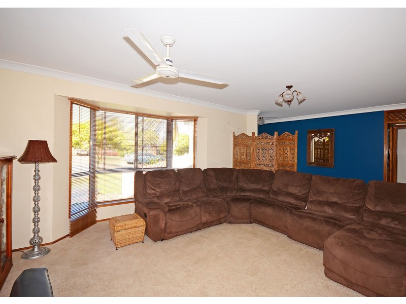 10 Cedar Crescent, Kawungan QLD 4655