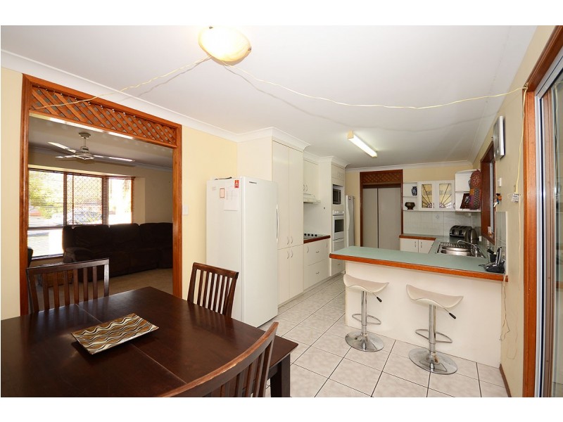 10 Cedar Crescent, Kawungan QLD 4655