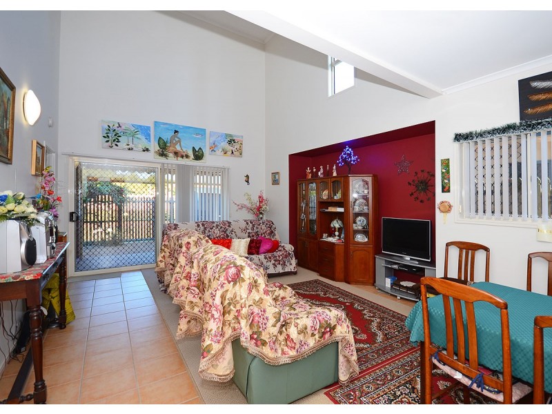 UNIT 88-34 Elizabeth Street, Urangan QLD 4655