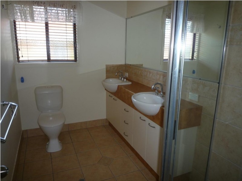 33 Royal Drive, Kawungan QLD 4655