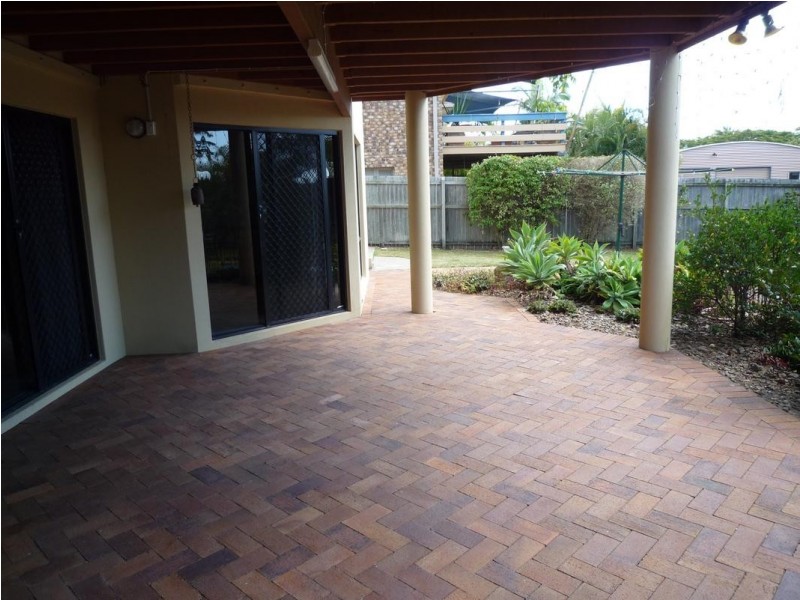 33 Royal Drive, Kawungan QLD 4655