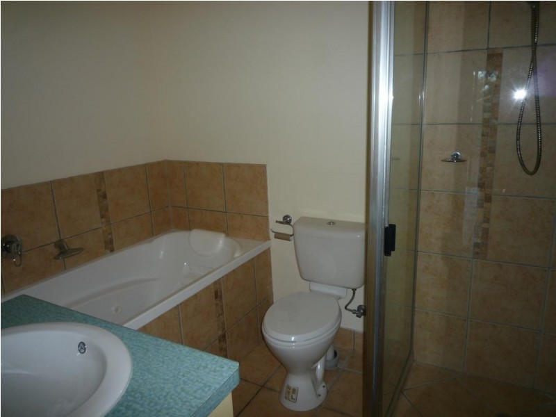 33 Royal Drive, Kawungan QLD 4655