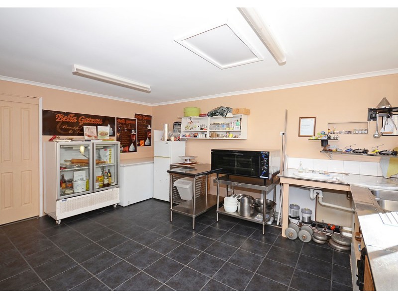 7 Border Court, Torquay QLD 4655