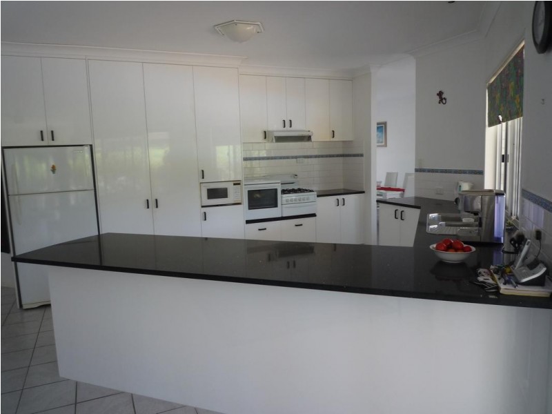 15 Gundesen Drive, Urraween QLD 4655