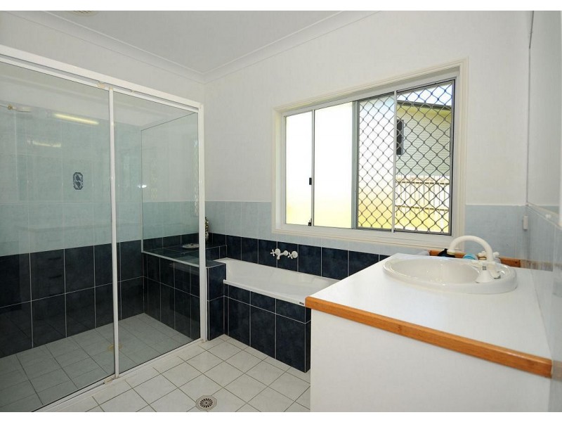 15 Gundesen Drive, Urraween QLD 4655