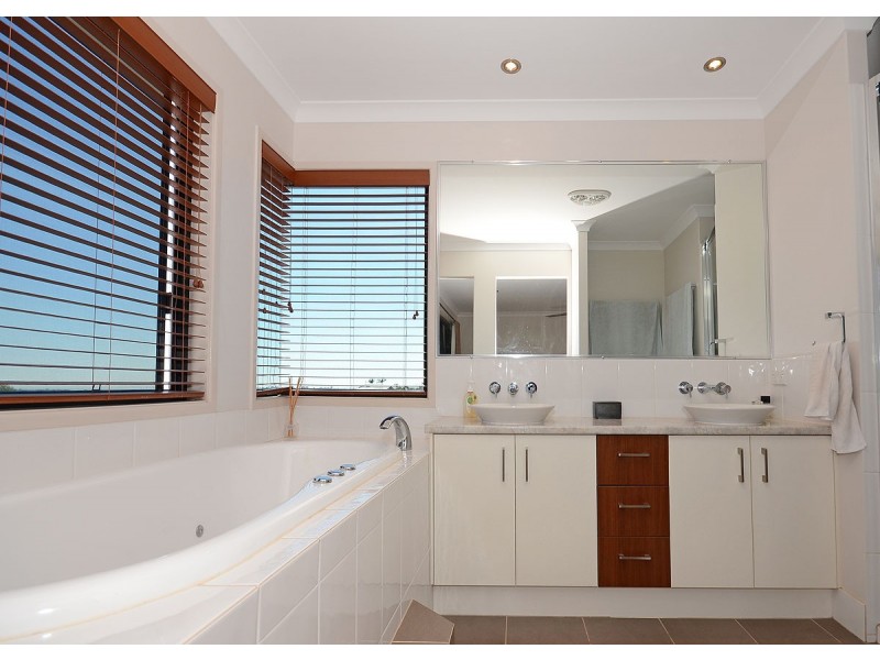 7 Lygon Court, Urraween QLD 4655