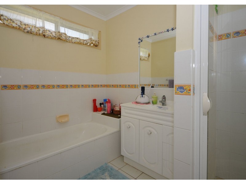 11 Grevillea Street, Kawungan QLD 4655