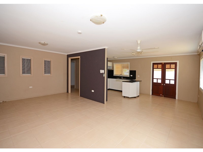 9 Franklin Street, Urraween QLD 4655