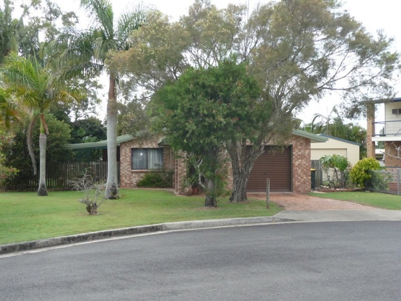 6 Cochrane Court, Torquay QLD 4655