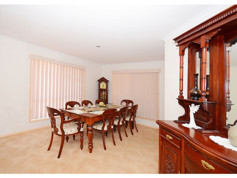 12 Heather Way, Urraween QLD 4655