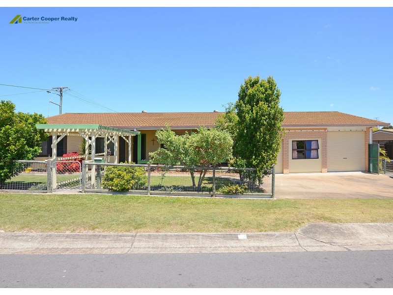 33 Miller Street, Urangan QLD 4655