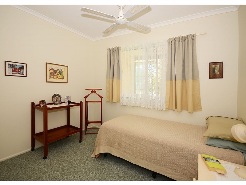 33 Miller Street, Urangan QLD 4655