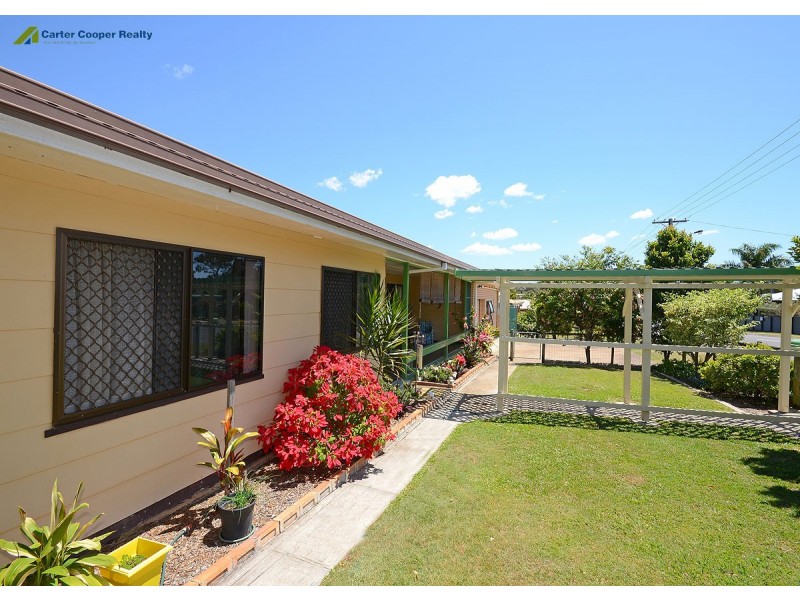 33 Miller Street, Urangan QLD 4655