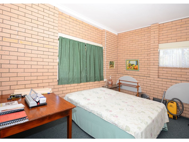 33 Miller Street, Urangan QLD 4655