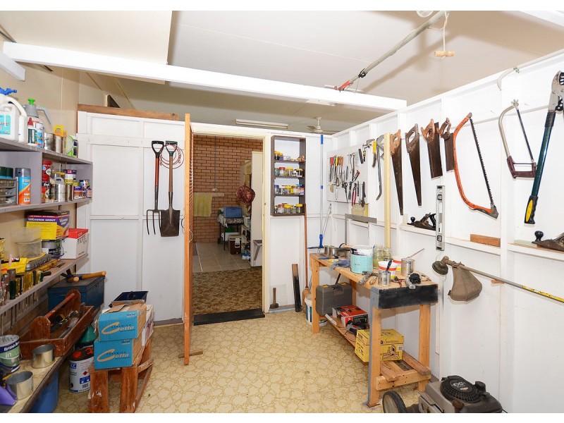 33 Miller Street, Urangan QLD 4655