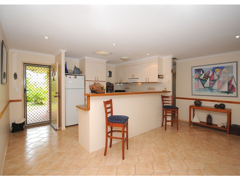 12 Lakeside Court, Hervey Bay QLD 4655