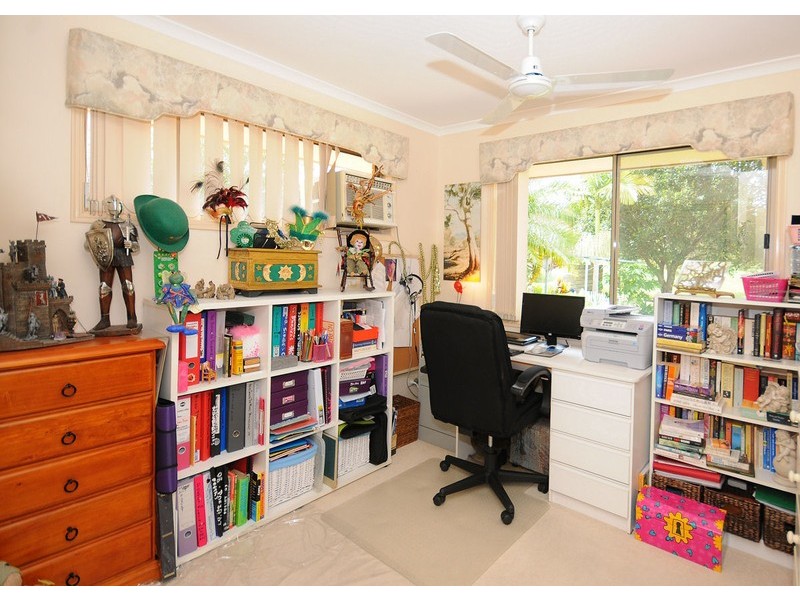 12 Lakeside Court, Hervey Bay QLD 4655