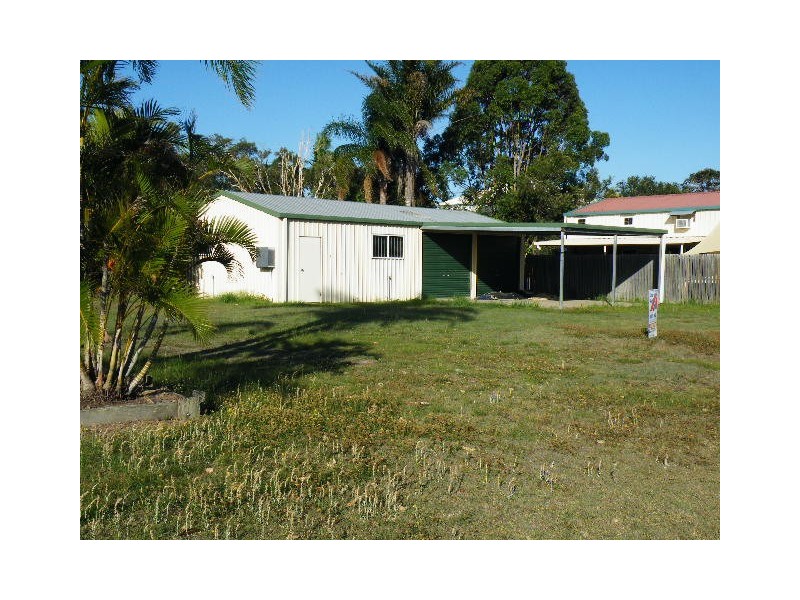 1 Seaspray Court, Urangan QLD 4655