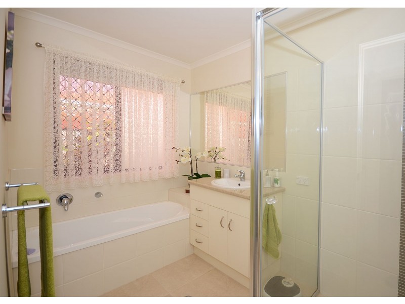 43 Lancaster Circuit, Urraween QLD 4655