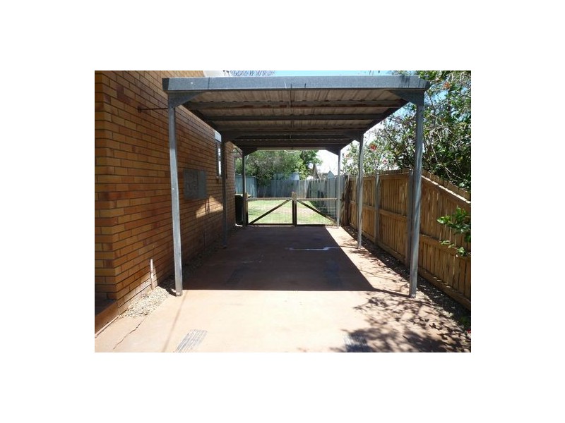 10  Rachael Street, Point Vernon QLD 4655