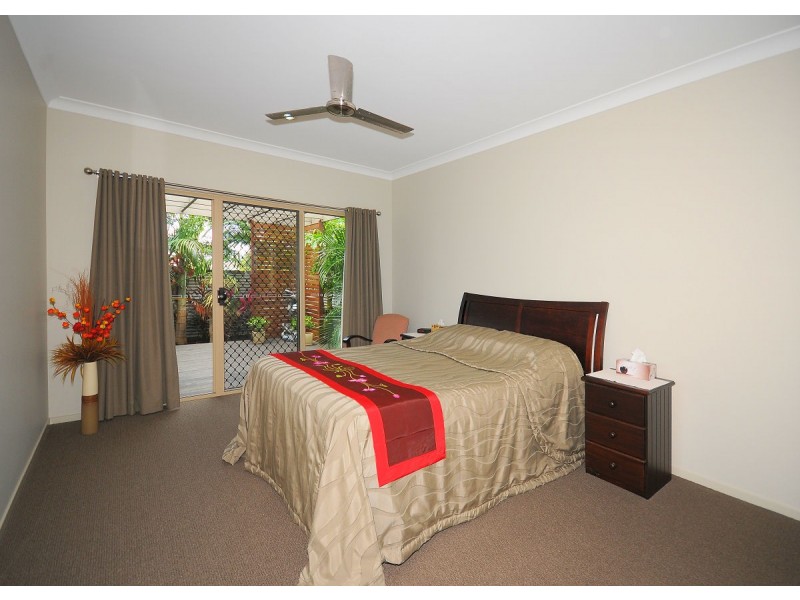 14 Oceanblue Boulevard, Point Vernon QLD 4655