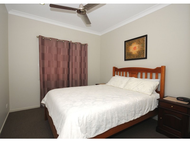 14 Oceanblue Boulevard, Point Vernon QLD 4655