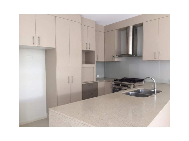 2/8 Hervey Street, Scarness QLD 4655