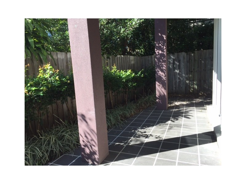 2/8 Hervey Street, Scarness QLD 4655