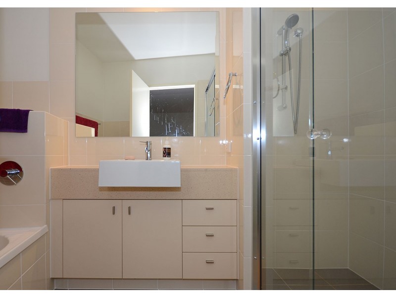 2/8 Hervey Street, Scarness QLD 4655