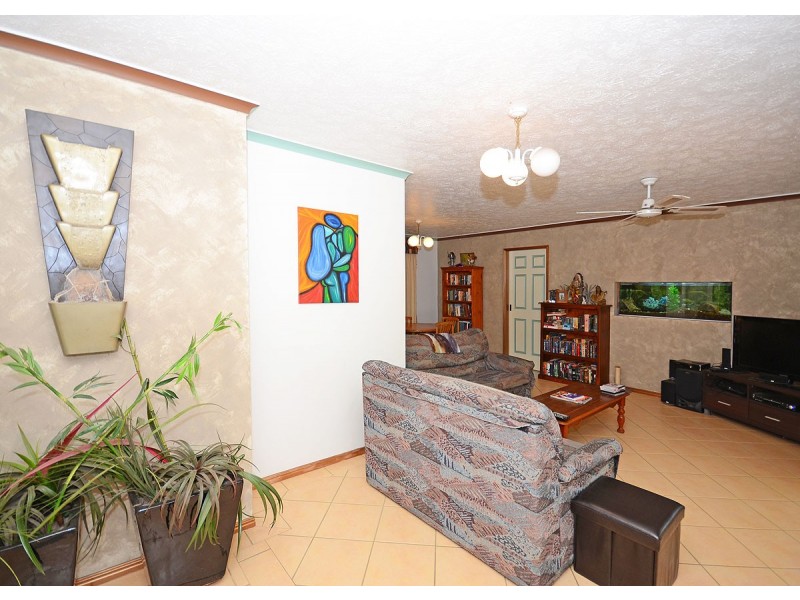 21 Renee Court, Torquay QLD 4655