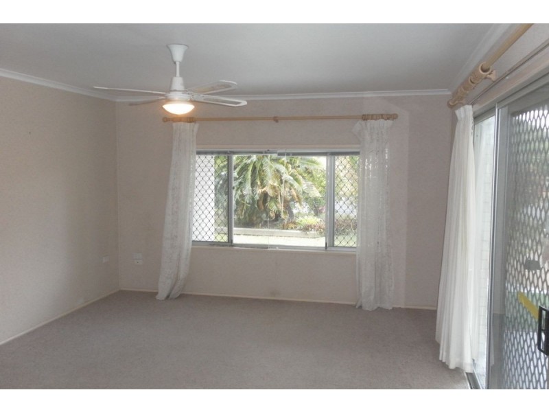 135 Long Street, Point Vernon QLD 4655