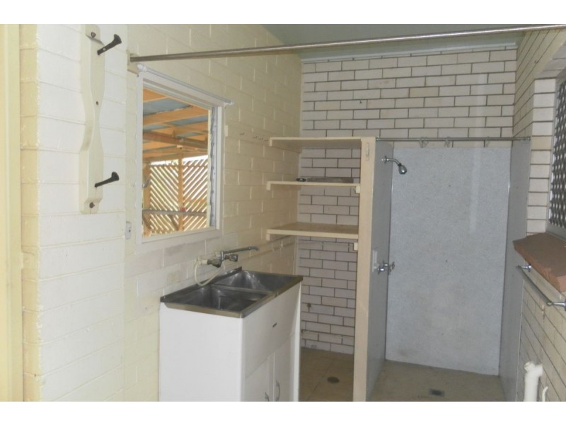 135 Long Street, Point Vernon QLD 4655