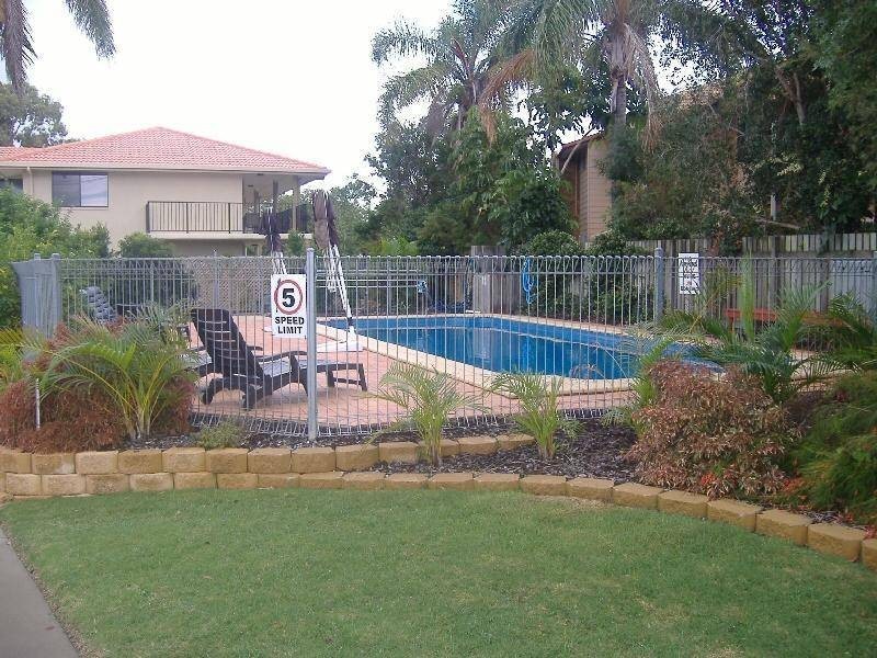 22-13 Ann St – Arlia Sands, Torquay QLD 4655