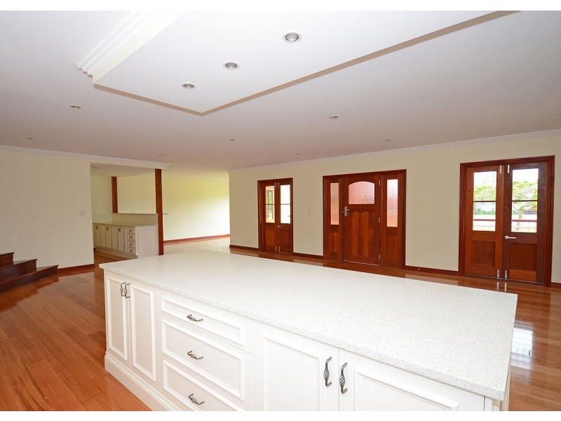 77 Corfield Street, Point Vernon QLD 4655