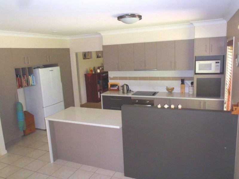 7 Conondale Court, Torquay QLD 4655