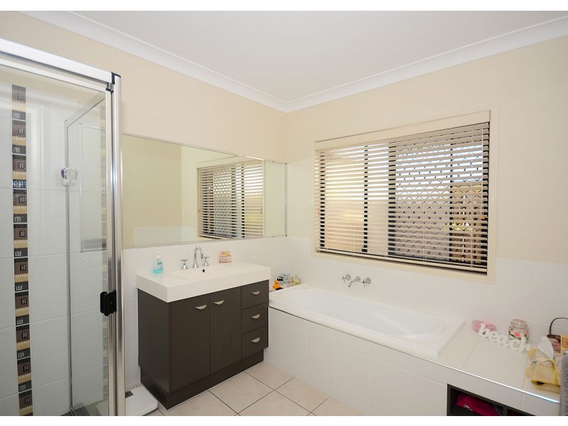 7 Conondale Court, Torquay QLD 4655