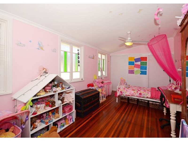 148 Bideford Street, Torquay QLD 4655