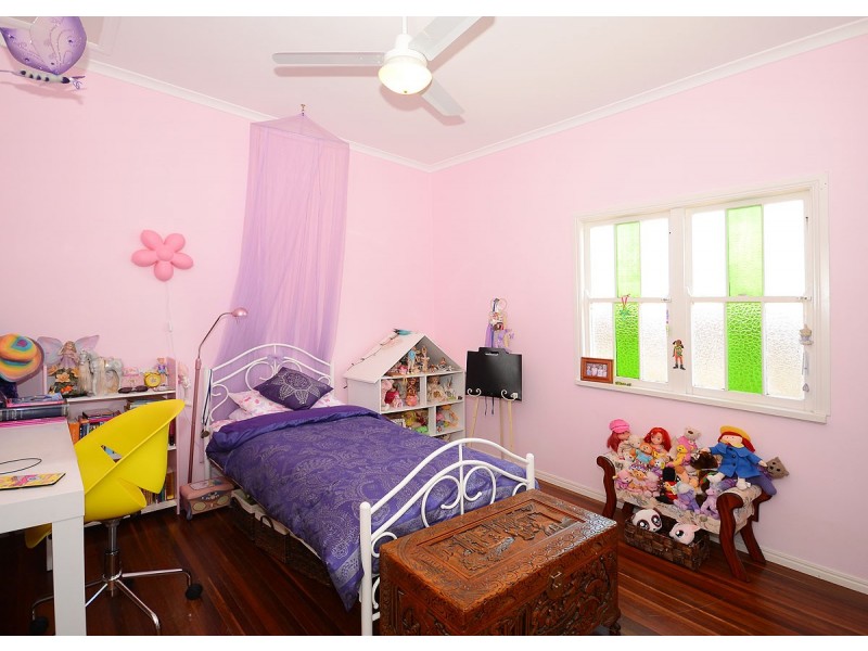 148 Bideford Street, Torquay QLD 4655