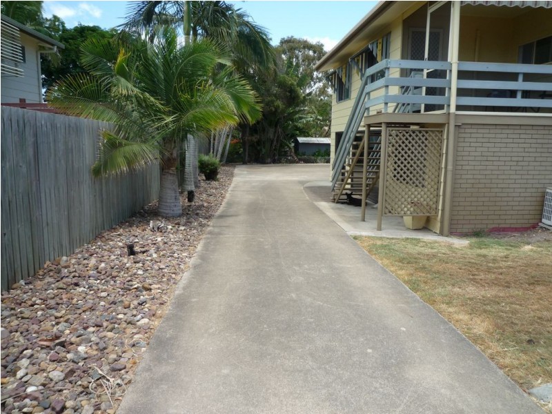 11 Paradise Street, Point Vernon QLD 4655