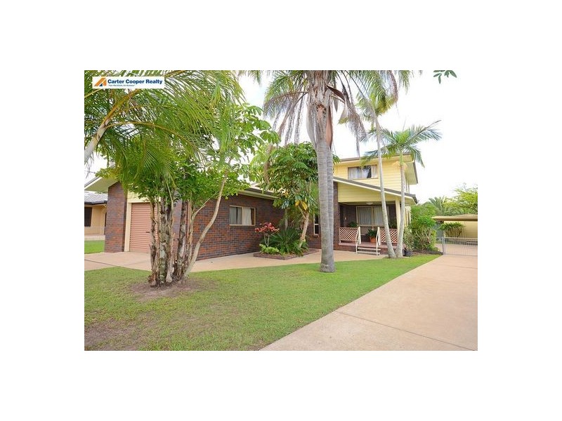 92  Cunningham Street, Urangan QLD 4655