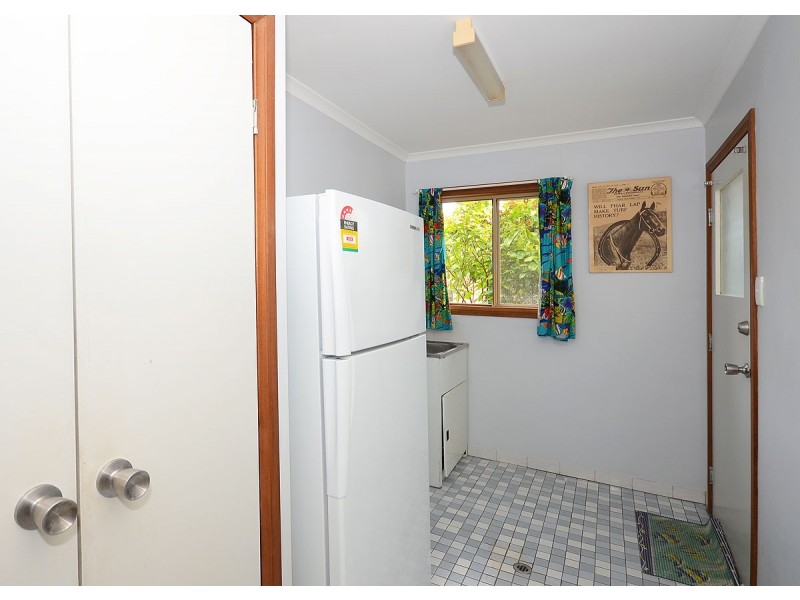 92  Cunningham Street, Urangan QLD 4655