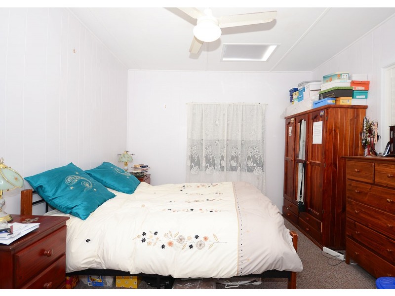 19 Hibiscus Street, Urangan QLD 4655