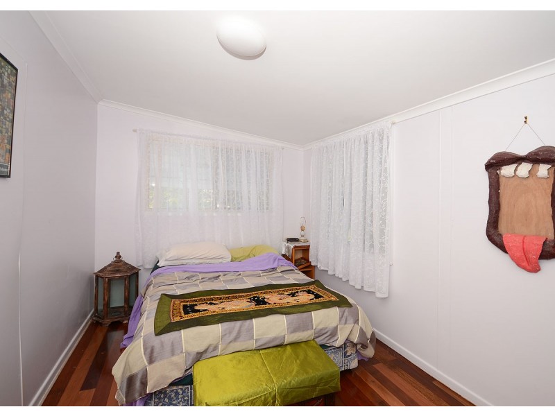 19 Hibiscus Street, Urangan QLD 4655