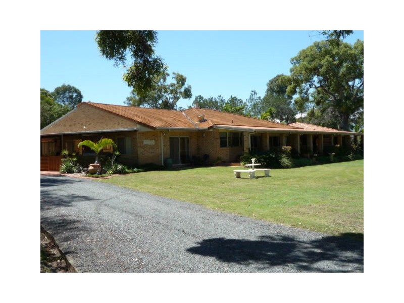 41 Shore Rd East, Urangan QLD 4655