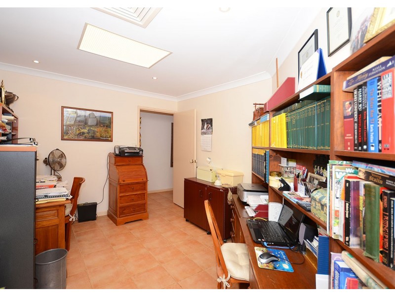 41 Shore Rd East, Urangan QLD 4655