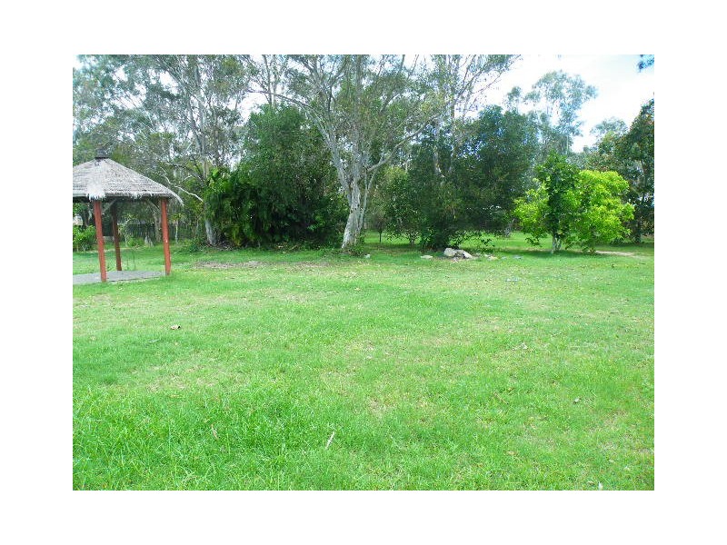 17 Southerden Street, Torquay QLD 4655