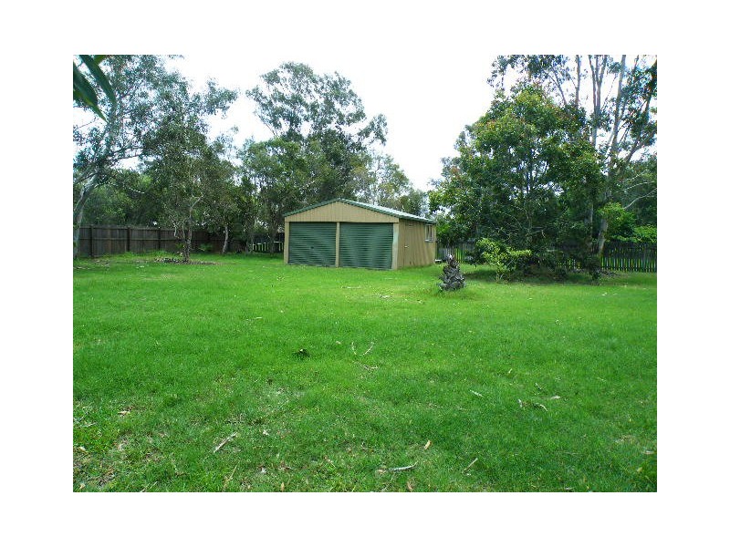 17 Southerden Street, Torquay QLD 4655