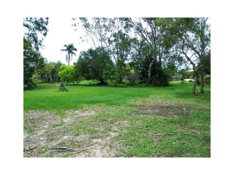 17 Southerden Street, Torquay QLD 4655