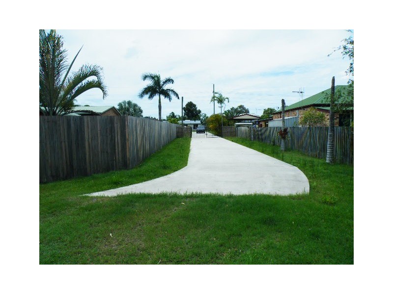 17 Southerden Street, Torquay QLD 4655